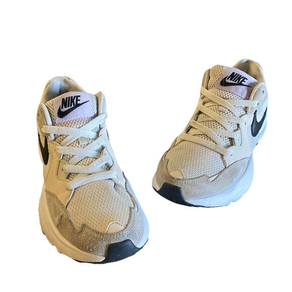 Nike Air Max Fusion Athletic Running Shoes Beige Sneakers Women’s Sz 7.5 - Picture 1 of 10